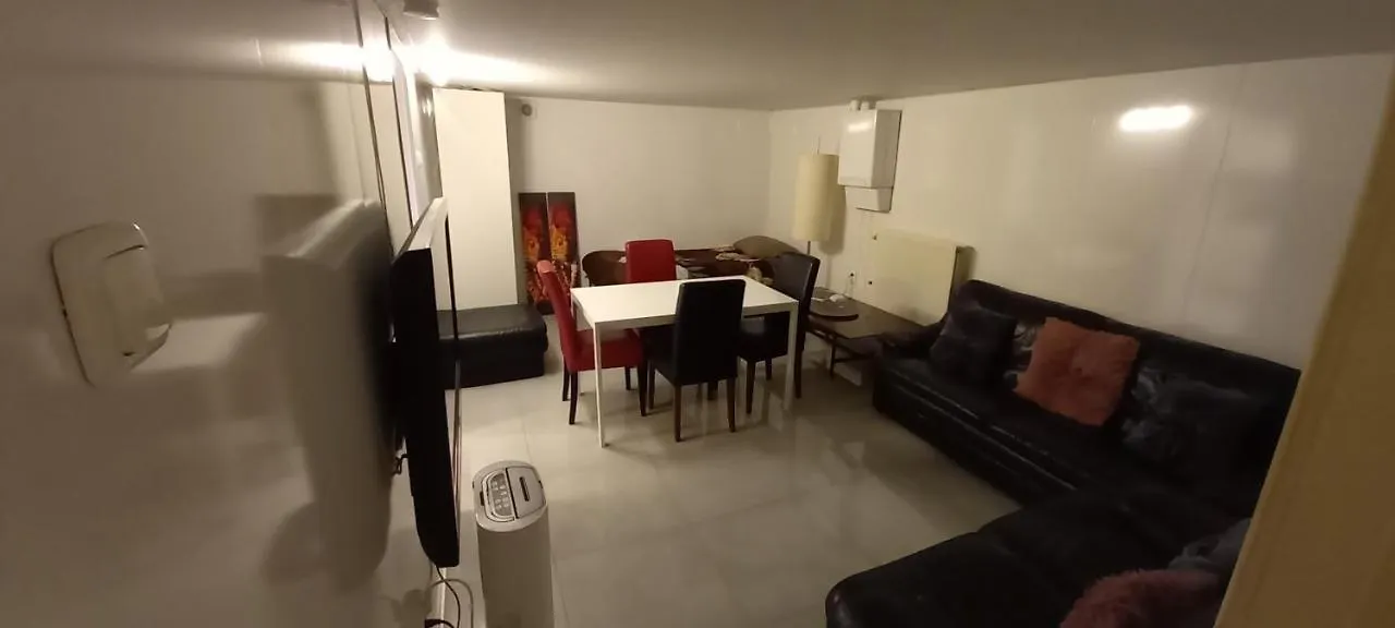 74 Pijnboomstraat Appartement Den Haag